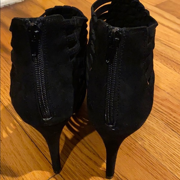 Fergie Tilde Black Heel Sandal, 8,5 - Picture 5 of 10